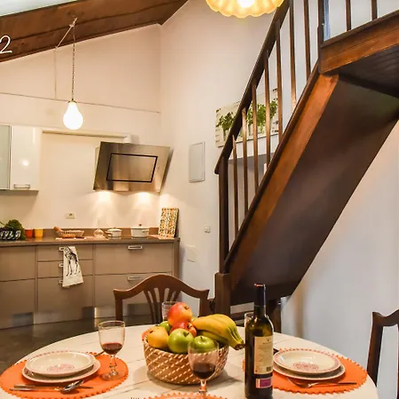 Emblematica Helechos Λος Ρεαλέχος